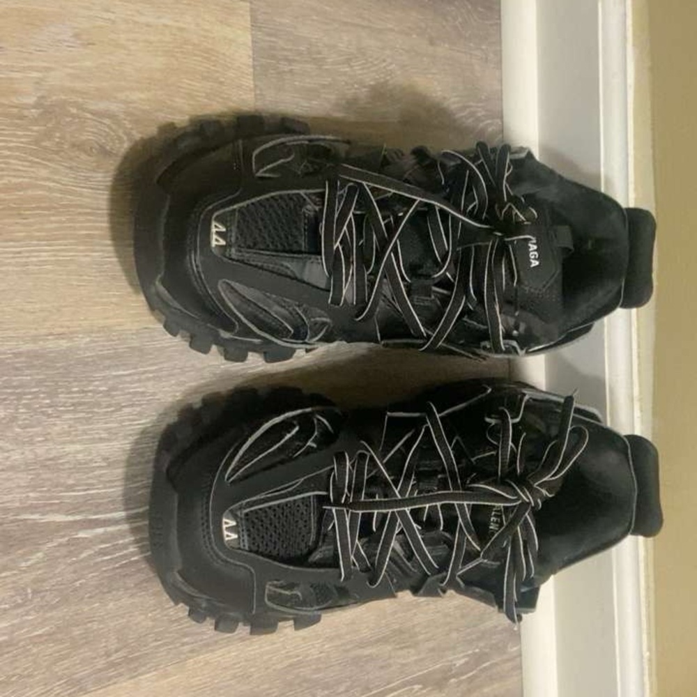 Balenciaga tracks black size 44